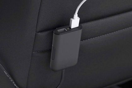 Автомобильное ЗУ Budi M8J068 7.2A 4USB / Lightning