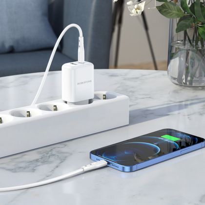 Зарядное устройство Borofone BN4 PD 20W QC3.0 Type-C to Lightning White
