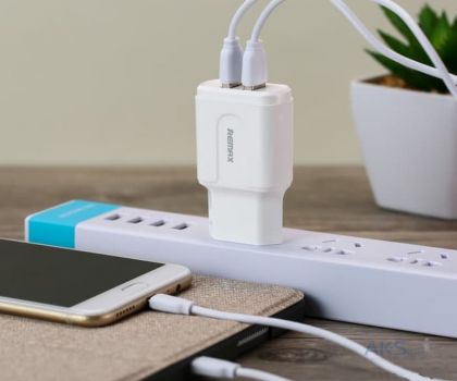 Зарядное устройство Remax RP-U22a 2.4A 2USB + Cable Type-C white